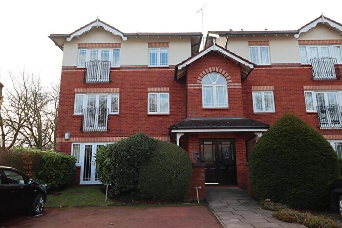 2 Bedroom Flat To Rent In Shelbourne Mews, Macclesfield, SK10