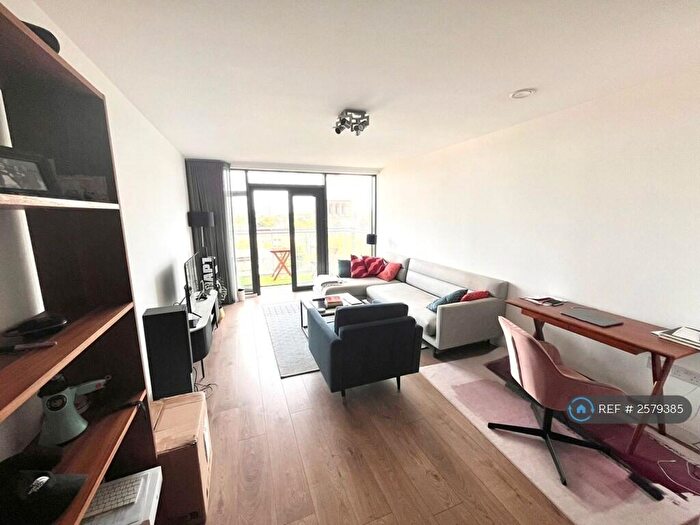 1 Bedroom Flat To Rent In Fuse Building, London, E8