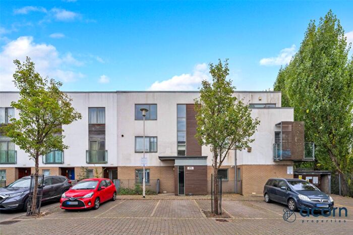 1 Bedroom Apartment For Sale In Airco Close, London, NW9