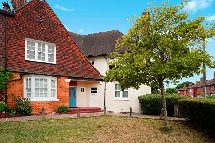 4 Bedroom Terraced House For Sale In Risley Avenue, London, N17