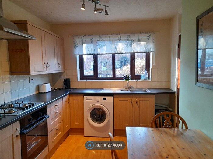 2 Bedroom Maisonette To Rent In Howard Road, Cambridge, CB5