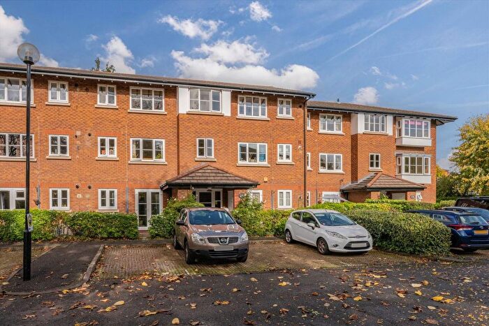 1 Bedroom Flat To Rent In Kingsworthy Close, Kingston Upon Thames, KT1
