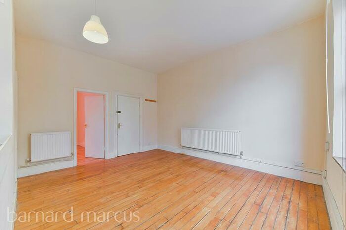 1 Bedroom Apartment To Rent In Regents Park Road, Finchley, N3