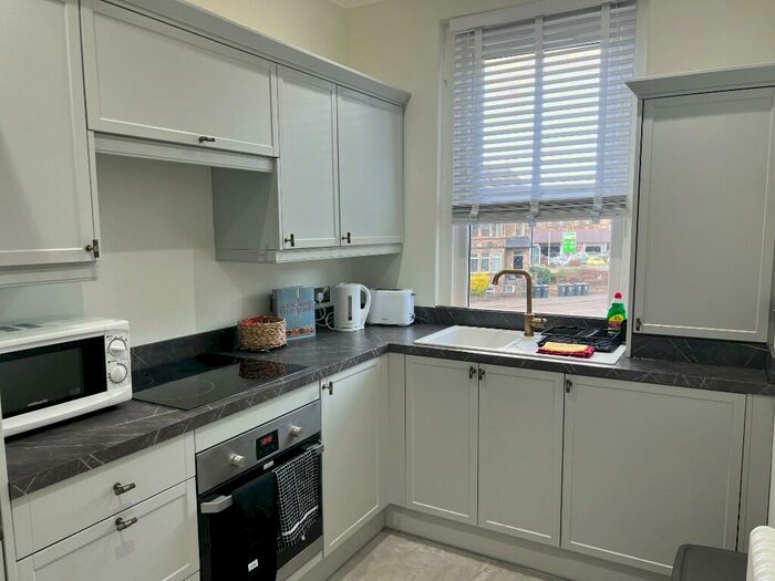 2 Bedroom Apartment To Rent In Dragon Parade, Harrogate, North Yorkshire, HG1