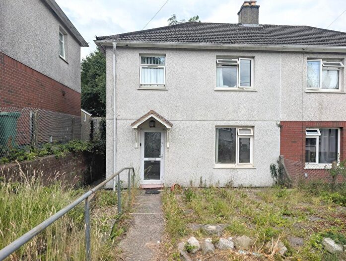3 Bedroom Semi-Detached House To Rent In Trinant Terrace, Pentwyn Crumlin, Newport, NP11