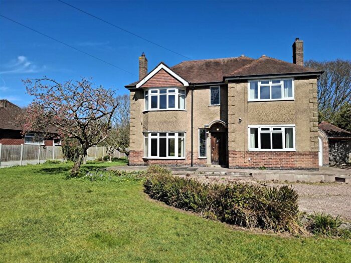 4 Bedroom House For Sale In Henhurst Hill, Burton-On-Trent, DE13