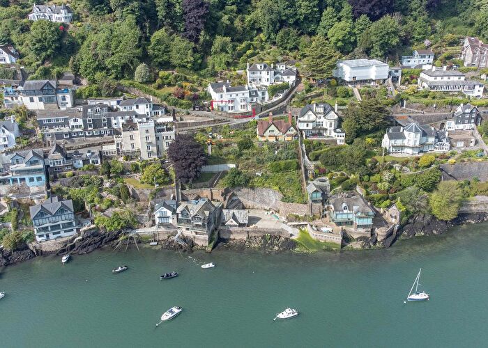 2 Bedroom Flat To Rent In Dartmouth, Devon, TQ6