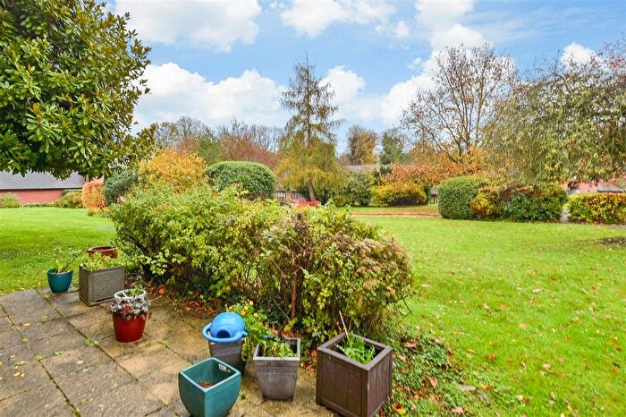 2 Bedroom Flat For Sale In Old Parsonage Court, West Malling, Kent, ME19