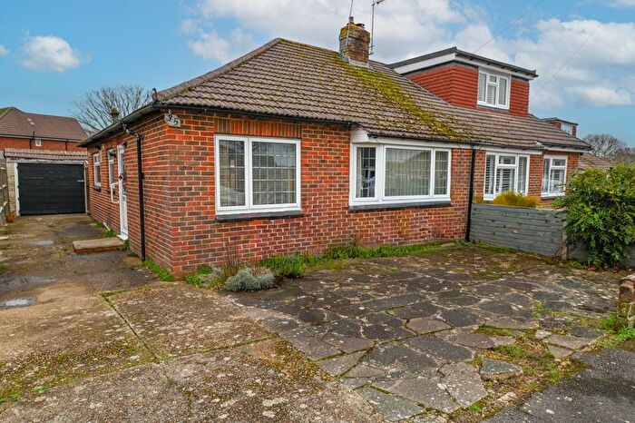 2 Bedroom Semi-Detached Bungalow For Sale In Maple Drive, Denmead, PO7