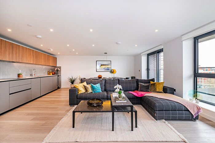 2 Bedroom Flat For Sale In Horizon, Plough Road, London, SW11