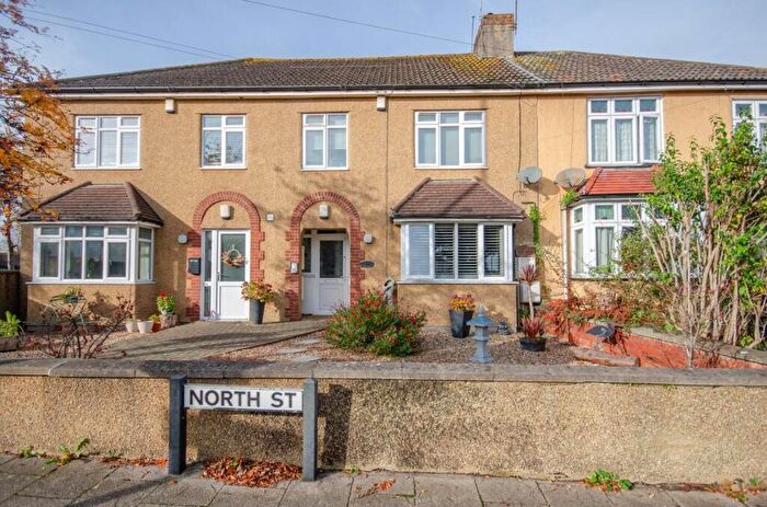 2 Bedroom Flat For Sale In North Street, Downend, Bristol, BS16