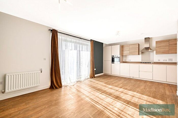 2 Bedroom Flat For Sale In Handley Page Road, Barking, IG11
