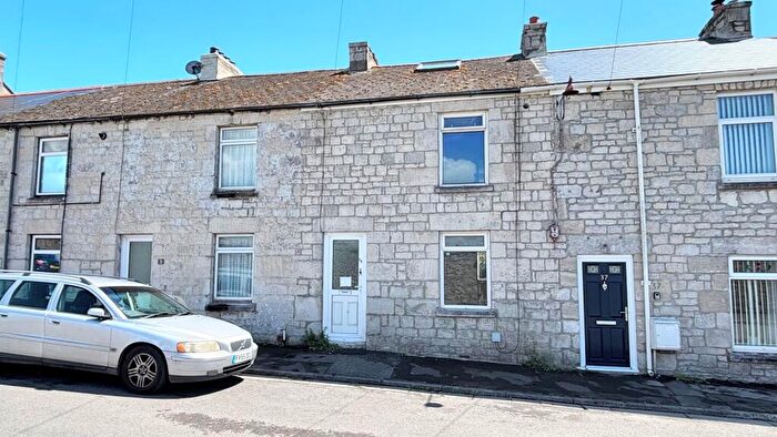 3 Bedroom Terraced House For Sale In Grove Road, Portland, DT5
