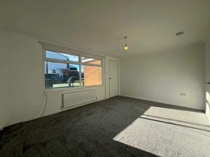 3 Bedroom Semi-Detached House To Rent In Temple Park Road, South Shields, NE34