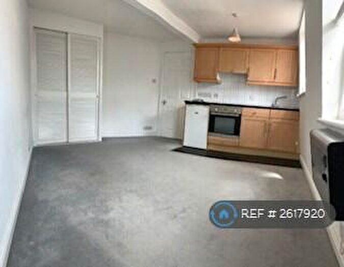 Studio To Rent In Victoria Street, Windsor, SL4