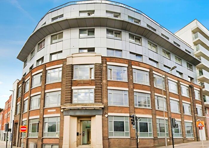2 Bedroom Flat To Rent In Midland Road, Town Centre, Luton, LU2