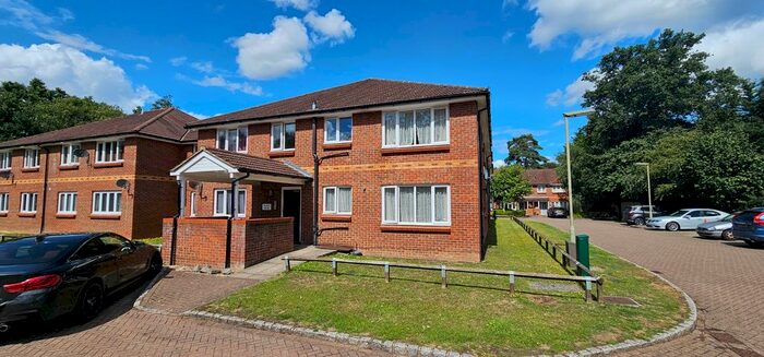 2 Bedroom Property To Rent In Scarlet Oaks, Camberley, GU15