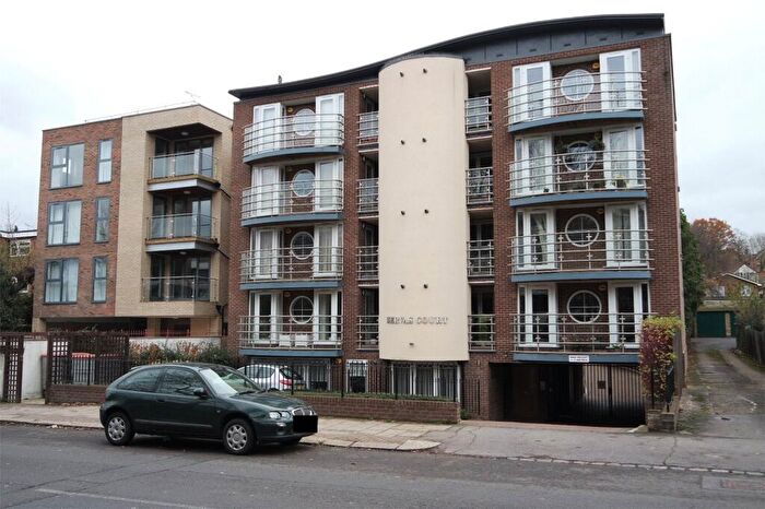 2 Bedroom Apartment To Rent In Station Road, New Barnet, Barnet, EN5