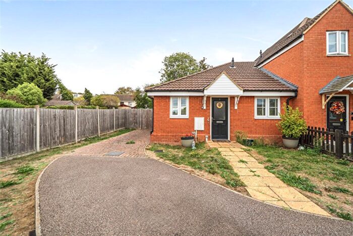 2 Bedroom Bungalow For Sale In Berry Court, Bradville, Milton Keynes, Buckinghamshire, MK13