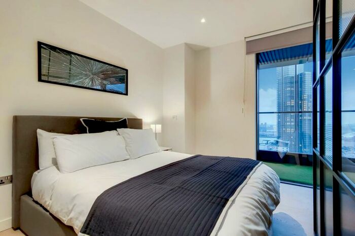 Studio To Rent In Bagshaw Building, Canary Wharf, London, E14