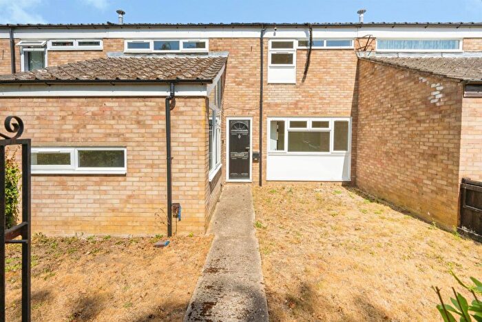 3 Bedroom Semi-Detached House For Sale In Westdale Walk, Kempston, Bedford, MK42