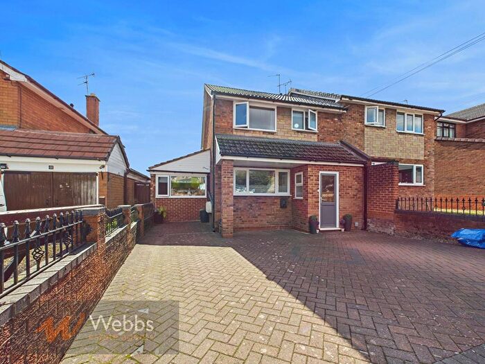 4 Bedroom Semi-detached House For Sale In Braemar Gardens, Hednesford, Cannock, WS12