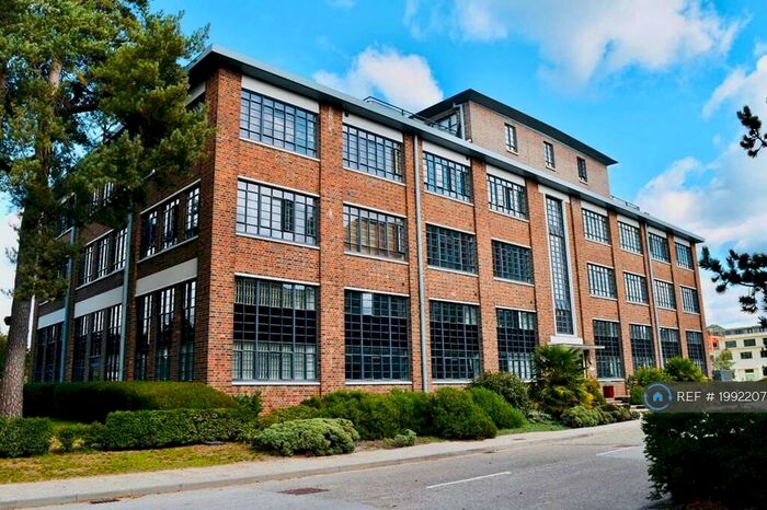 1 Bedroom Flat To Rent In O'gorman Avenue, Farnborough, GU14