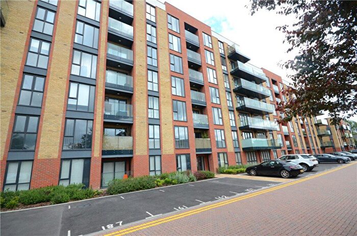 2 Bedroom Flat To Rent In Oscar Wilde Road, Reading, RG1