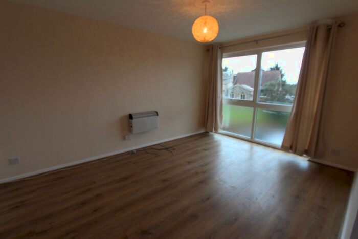2 Bedroom Flat To Rent In All Saints Close, Edmonton, London, N9