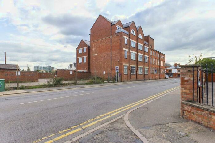 2 Bedroom Flat To Rent In Great Russell Street, Northampton, NN1
