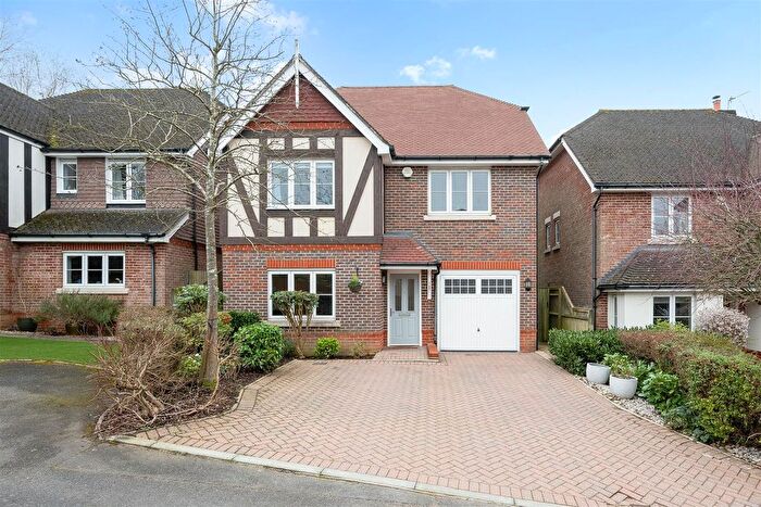 5 Bedroom Detached House For Sale In Hillside, Banstead, SM7