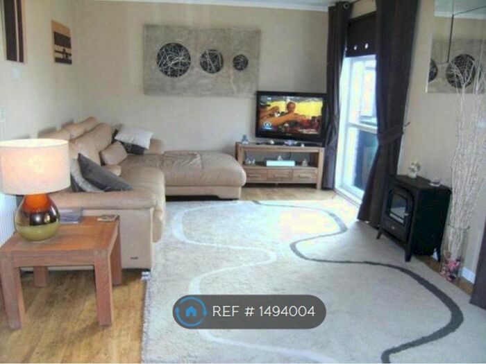 3 Bedroom Terraced House To Rent In Chiltern Way, Winsford, CW7