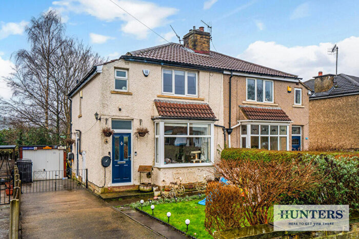 2 Bedroom Semi Detached House For Sale In Apperley Gardens, Apperley Bridge, BD10