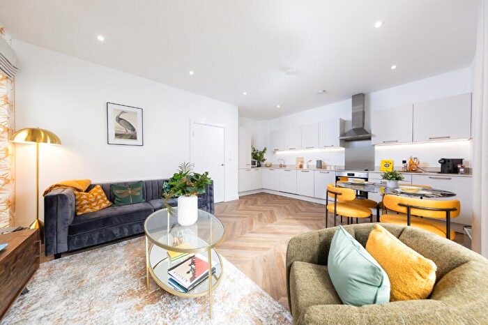 1 Bedroom Apartment For Sale In Newtown Road, Henley On Thames, RG9