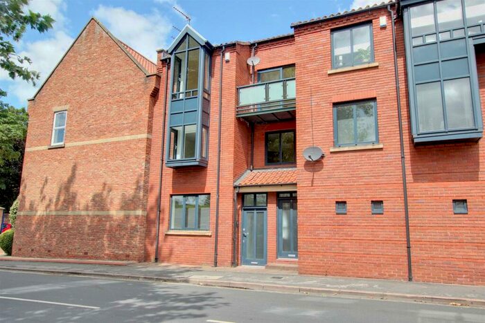 3 Bedroom House To Rent In Lord Roberts Road, Beverley, HU17