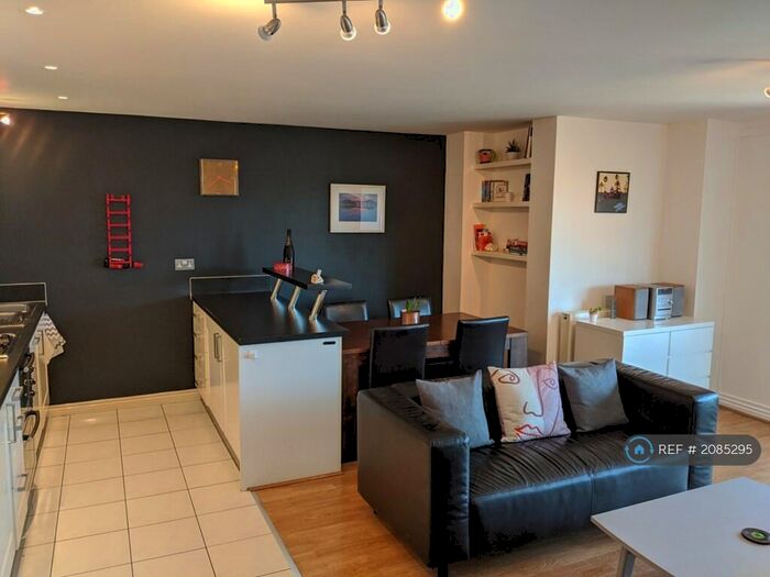 2 Bedroom Flat To Rent In Boulevard House, Brighton, BN1