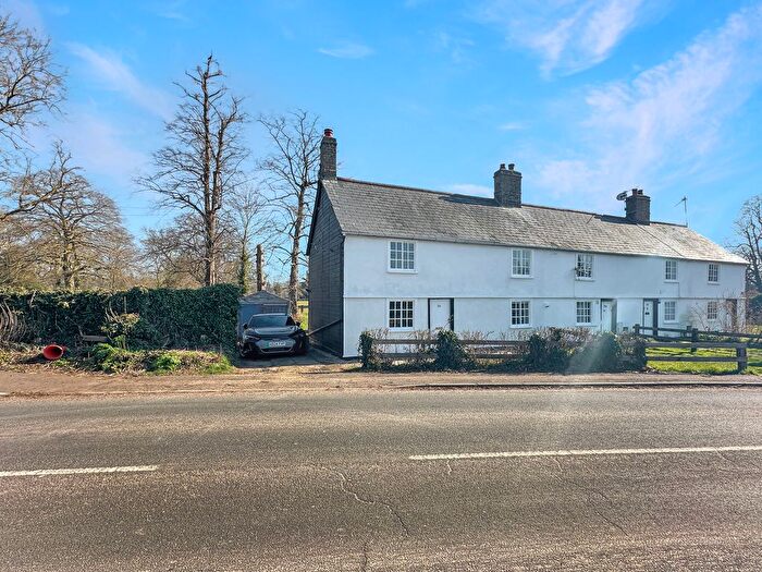 3 Bedroom Cottage To Rent In Granhams Road, Great Shelford, Cambridge, CB22