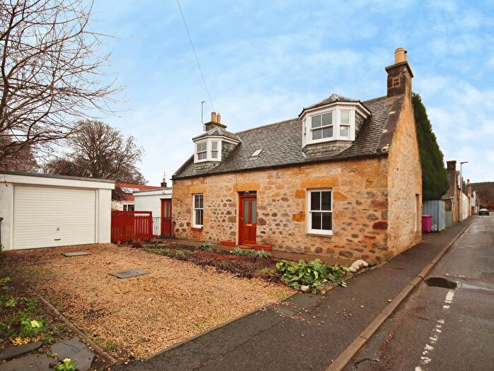 3 Bedroom Detached House To Rent In Maxwell Street, Fochabers, Moray, IV32