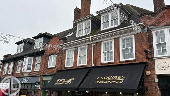 2 Bedroom Apartment For Sale In Leys Avenue, Letchworth Garden City, SG6