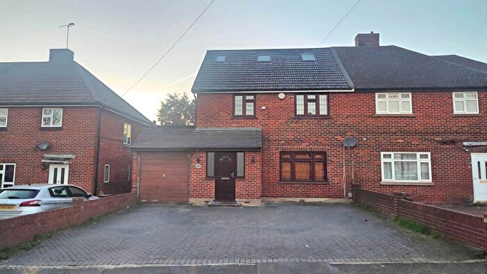 4 Bedroom Retirement Property For Sale In Havering Road, Romford, RM1