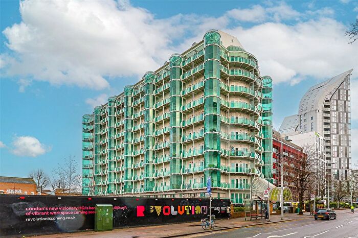 3 Bedroom Flat For Sale In Uxbridge Road, Ealing, W5