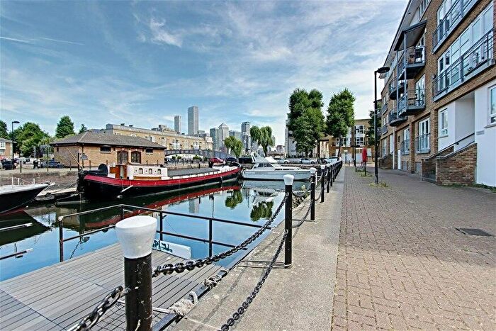 1 Bedroom Flat To Rent In Rainbow Quay, London, SE16