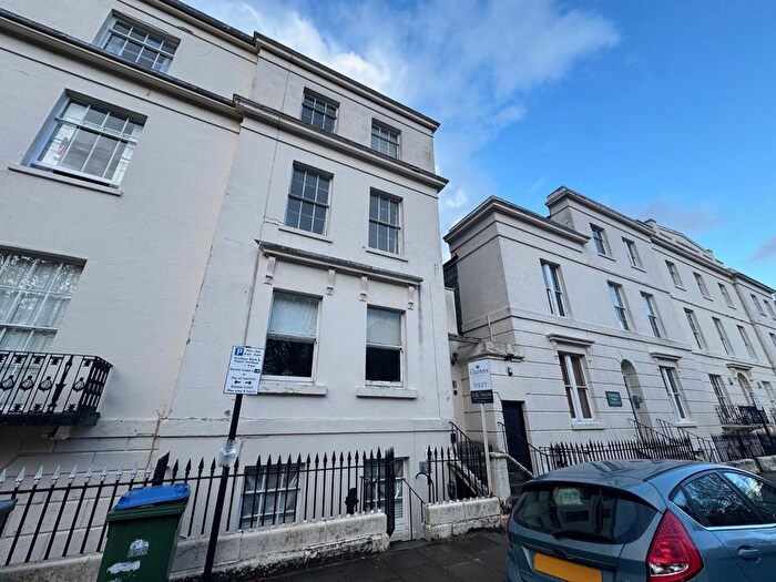 3 Bedroom Maisonette To Rent In Rockstone Place, Southampton, Hampshire, SO15