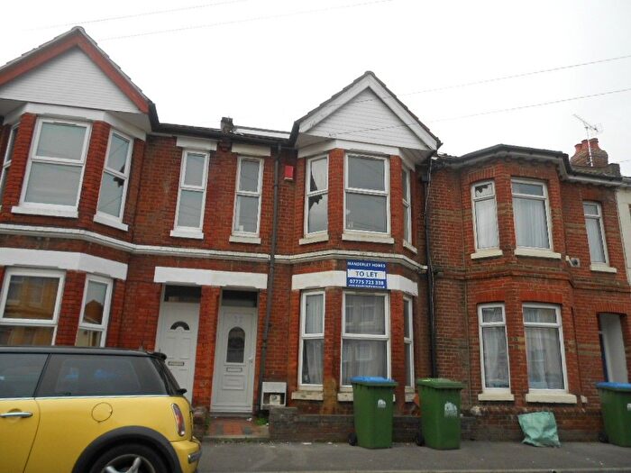 6 Bedroom Property To Rent In Tennyson Road, Portswood, Southampton, SO17