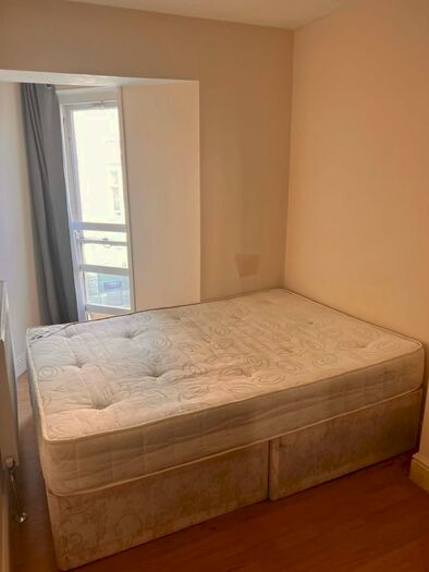 1 Bedroom Flat To Rent In Earls Court Road, London, SW5