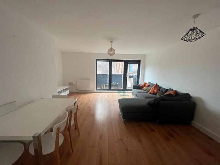 3 Bedroom Property To Rent In Navigation Street, Ancoats, Manchester, M4