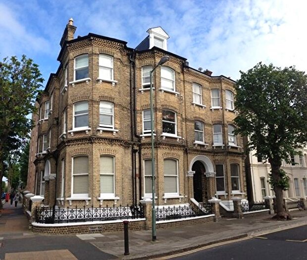 1 Bedroom Flat To Rent In Tisbury Road, Hove, East Sussex., BN3