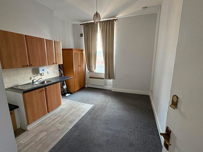 Studio To Rent In West End Lane, London, NW6