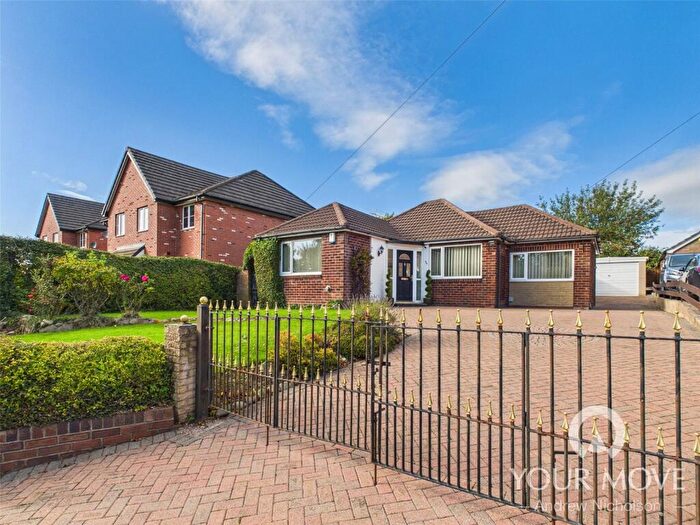 2 Bedroom Bungalow For Sale In West Street, Crewe, Cheshire, CW2