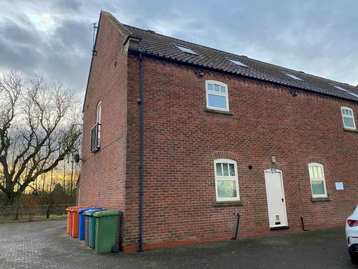 2 Bedroom Flat To Rent In York Road, Market Weighton, YO43